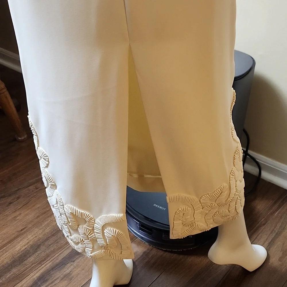 ANTONIO MELANI Cream Long Sleeve Dress - Picture 3 of 6